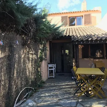 Petite A 300m De La De Saint Cyprien